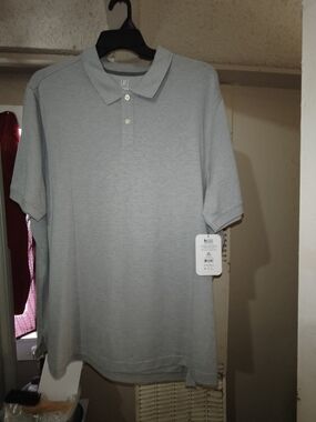 Men's Light Gray Polo Shirt with Classic Collar